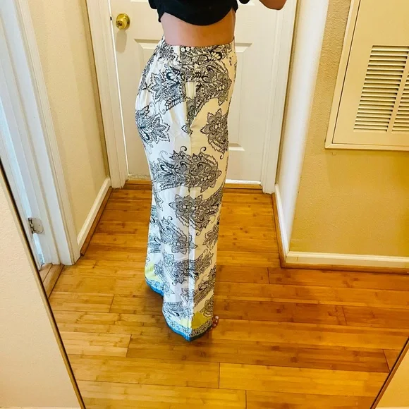 ZARA Cream and Black Paisley-Print Wide Leg Pants - Picture 2 of 7